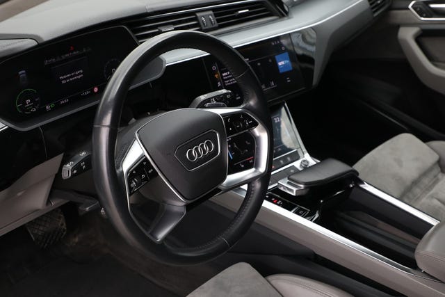 2021 AUDI E-TRON - 10