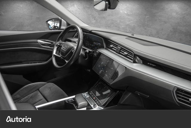 2020 AUDI E-TRON - 28