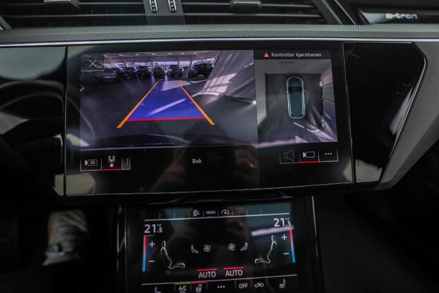 2021 AUDI E-TRON - 28