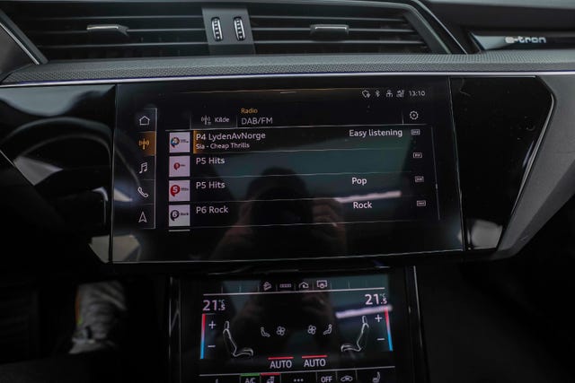2021 AUDI E-TRON - 23