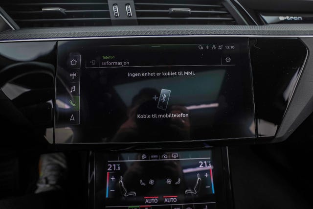2021 AUDI E-TRON - 25