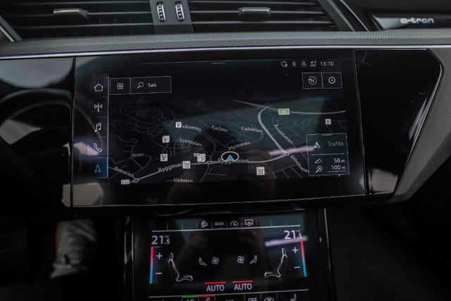 2021 AUDI E-TRON - 26