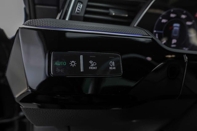 2021 AUDI E-TRON - 14