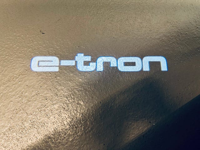 2021 AUDI E-TRON - 28