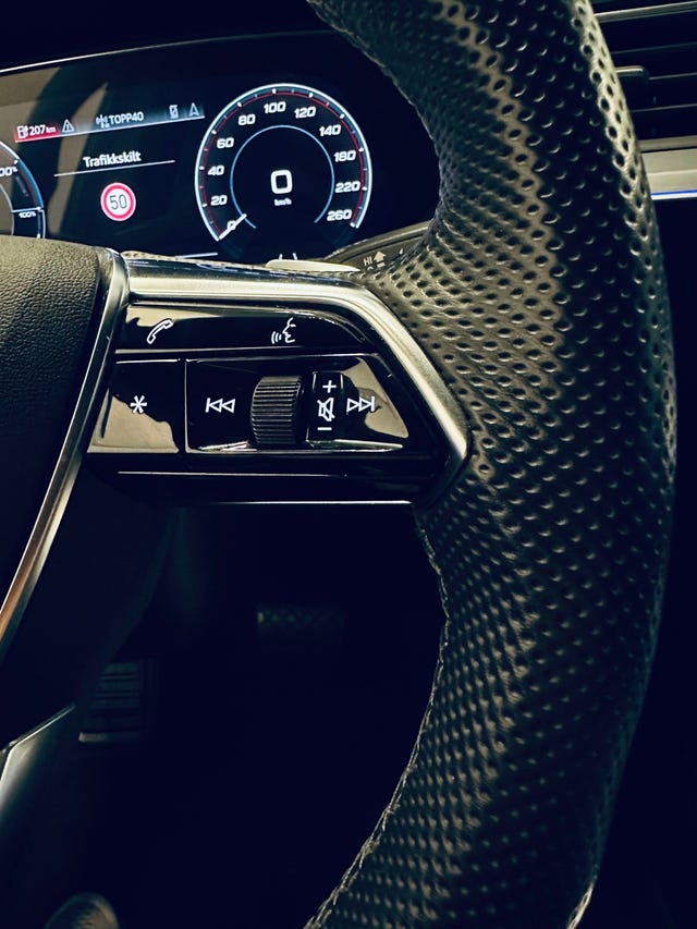 2021 AUDI E-TRON - 18