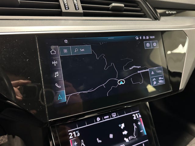 2021 AUDI E-TRON - 43