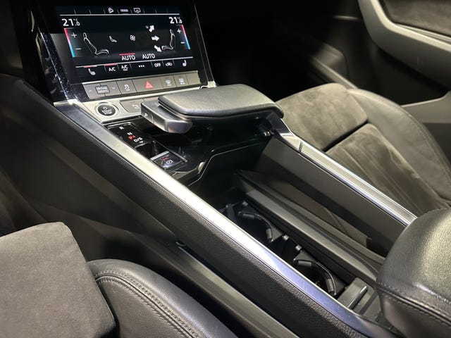 2021 AUDI E-TRON - 37