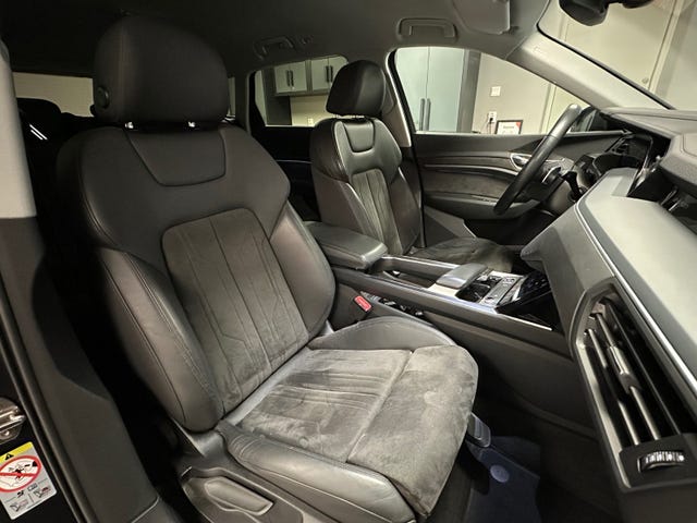 2021 AUDI E-TRON - 22