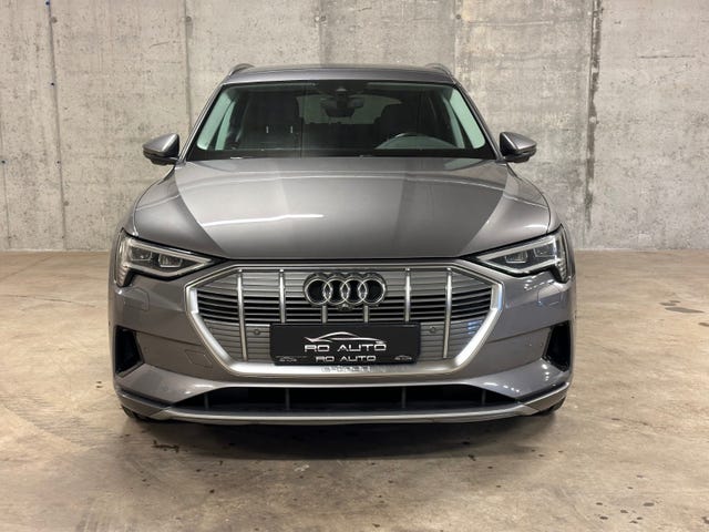 WAUZZZGE5LB025470 2020 AUDI E-TRON-1