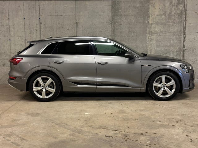 WAUZZZGE5LB025470 2020 AUDI E-TRON-4