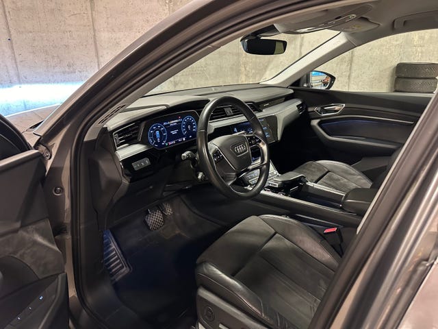 2020 AUDI E-TRON - 15