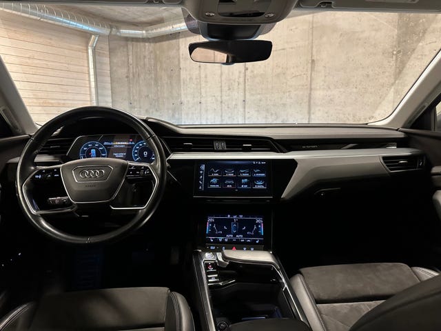 2020 AUDI E-TRON - 28