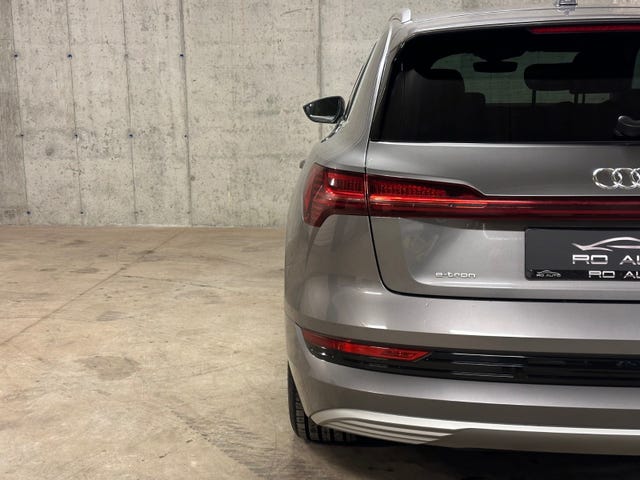 2020 AUDI E-TRON - 12