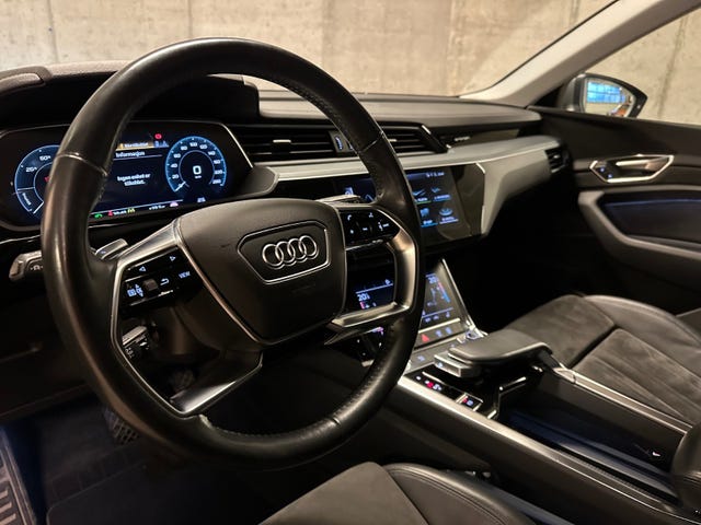 2020 AUDI E-TRON - 17