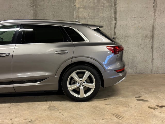 2020 AUDI E-TRON - 10