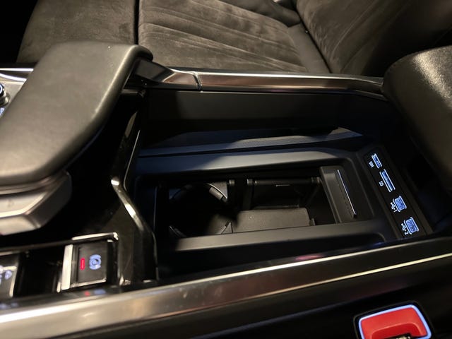 2020 AUDI E-TRON - 23