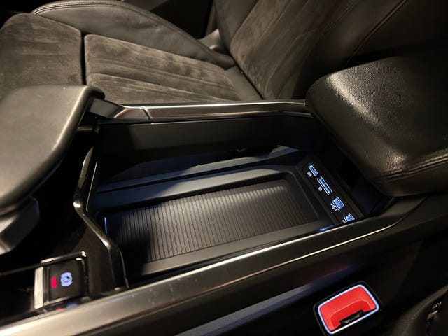 2020 AUDI E-TRON - 22