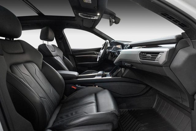 2020 AUDI E-TRON - 23