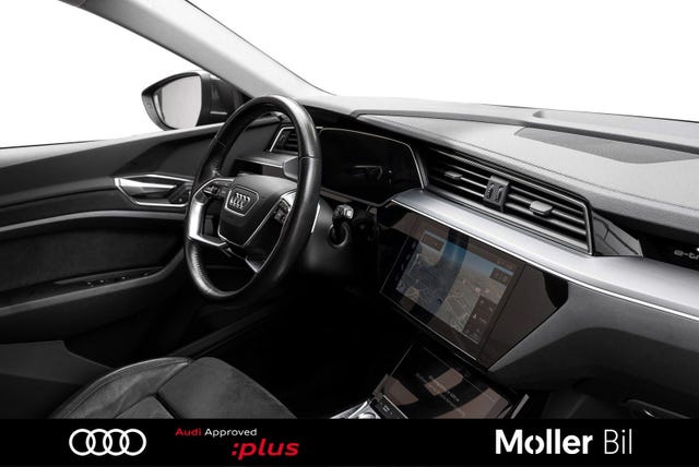 2020 AUDI E-TRON - 26
