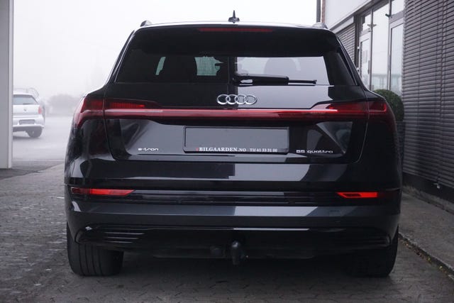 WAUZZZGE4LB022902 2020 AUDI E-TRON-4