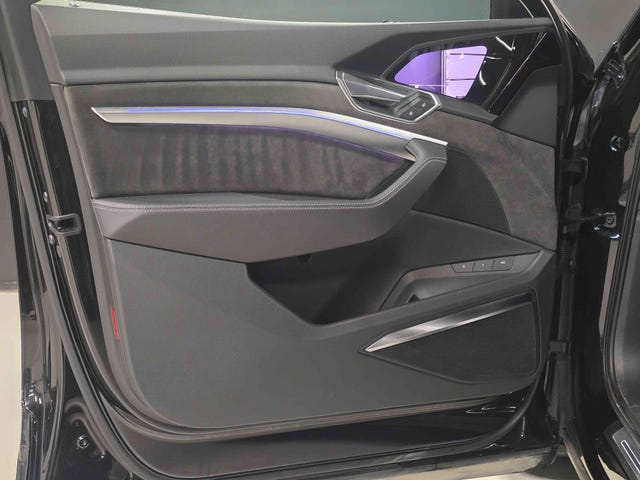 2020 AUDI E-TRON - 16