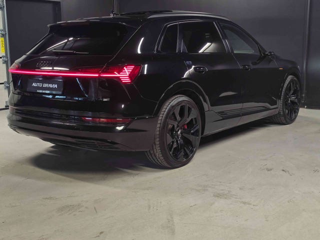 2020 AUDI E-TRON - 7