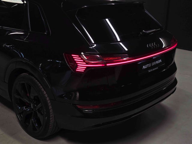 2020 AUDI E-TRON - 15