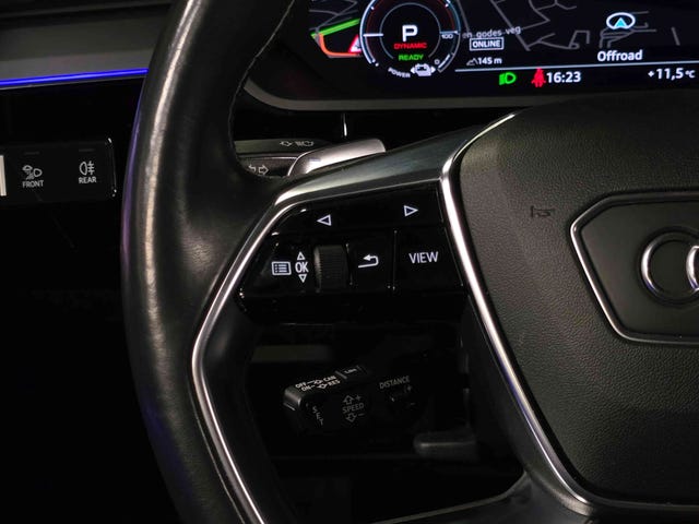 2020 AUDI E-TRON - 33