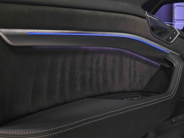 2020 AUDI E-TRON - 17