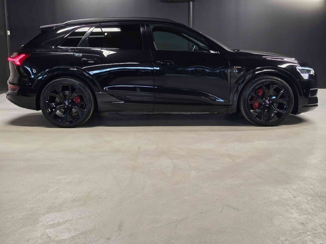 2020 AUDI E-TRON - 8