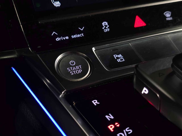 2020 AUDI E-TRON - 42