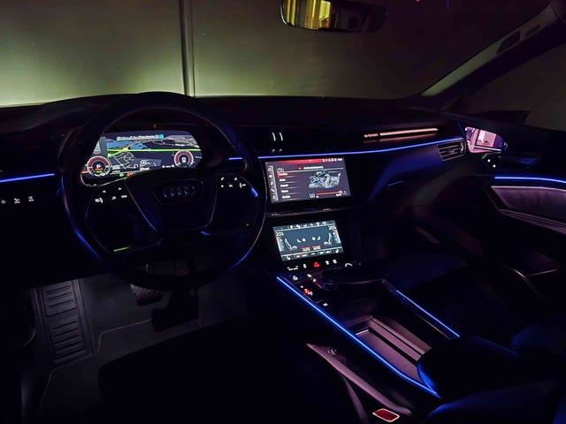 2020 AUDI E-TRON - 30