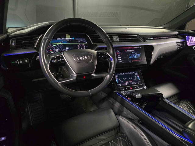 2020 AUDI E-TRON - 29