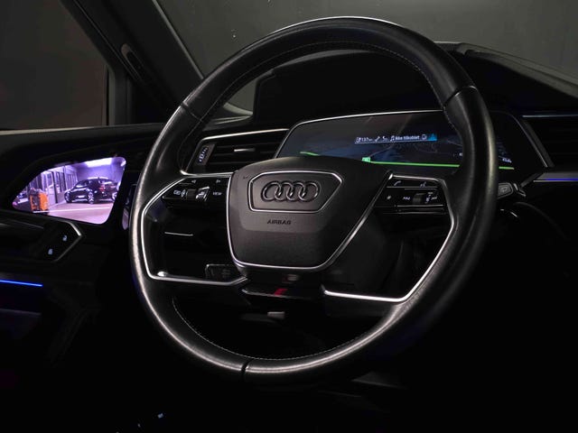 2020 AUDI E-TRON - 31