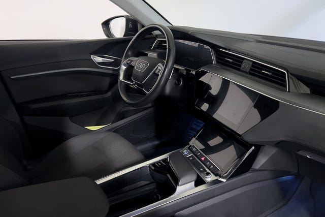 2020 AUDI E-TRON - 15