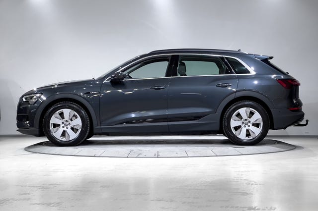 2020 AUDI E-TRON - 11
