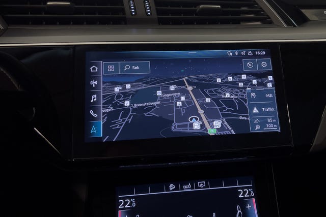 2020 AUDI E-TRON - 24
