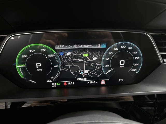 2020 AUDI E-TRON - 10