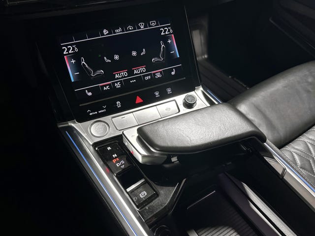 2020 AUDI E-TRON - 15
