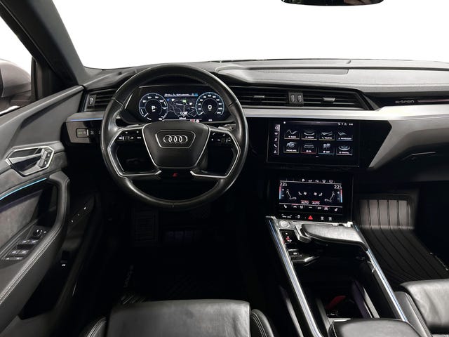 2020 AUDI E-TRON - 8