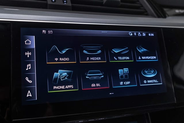2020 AUDI E-TRON - 24
