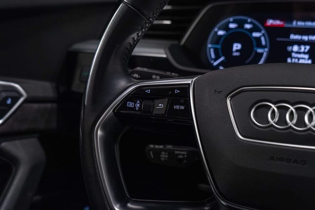 2020 AUDI E-TRON - 29