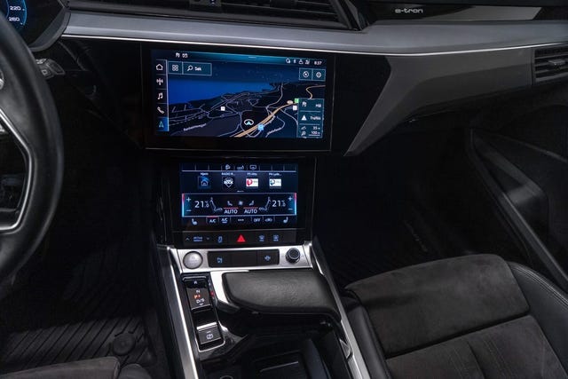 2020 AUDI E-TRON - 31