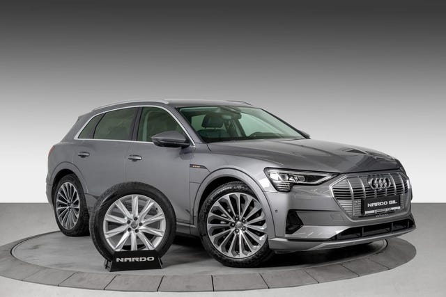 WAUZZZGE0LB018961 2020 AUDI E-TRON-1
