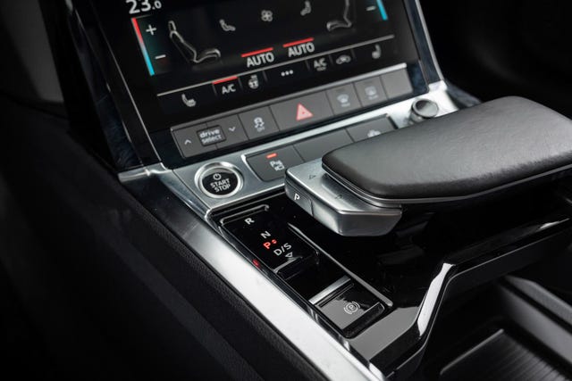 2021 AUDI E-TRON - 16