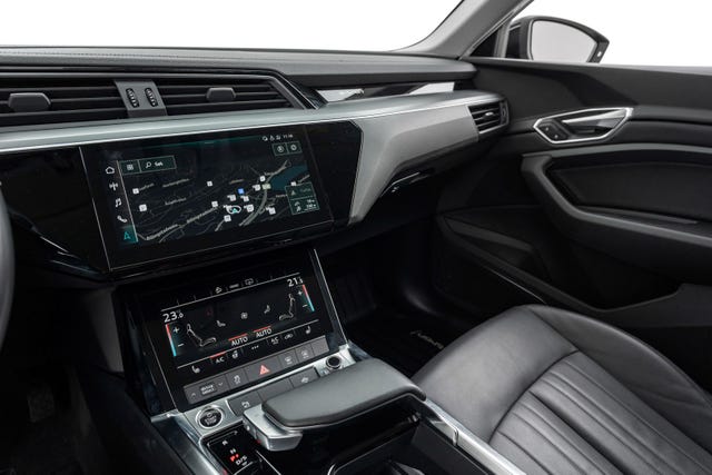 2021 AUDI E-TRON - 17