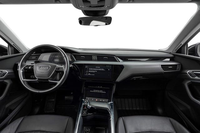 2021 AUDI E-TRON - 10