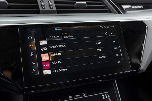 2021 AUDI E-TRON - 21