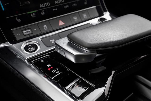 2021 AUDI E-TRON - 28
