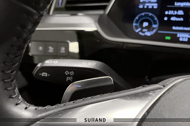 2021 AUDI E-TRON - 33